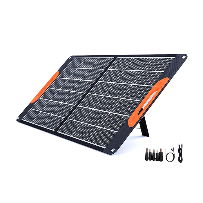 Un pannello solare portatile può davvero mantenere i tuoi dispositivi in ​​funzione durante un viaggio in backcountry di una settimana?
